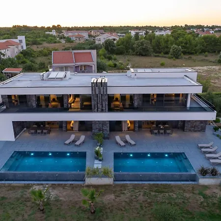 Pot Villa Vir