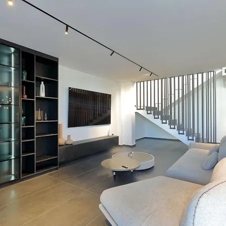 Pot Villa