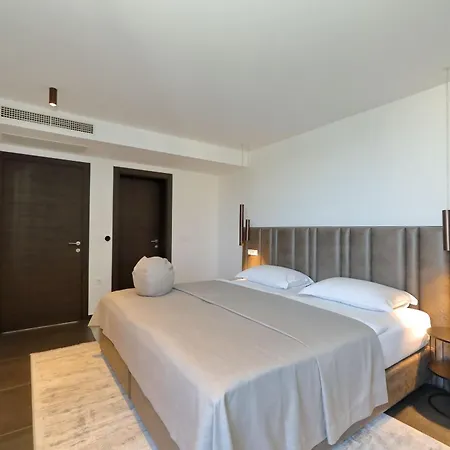 Pot Villa *