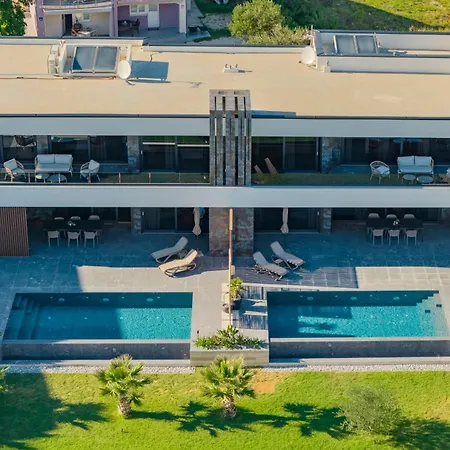 Pot Villa *