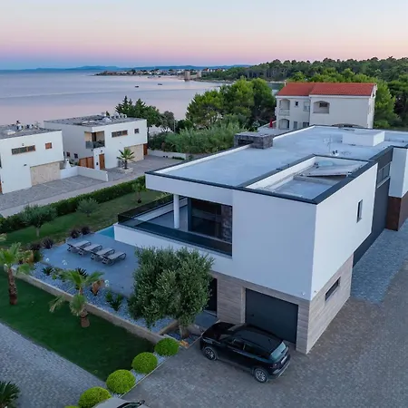 Suva Punta Luxe