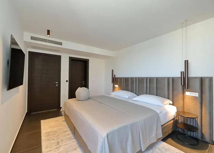 Pot Villa *