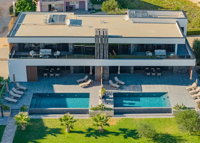 Pot Villa *